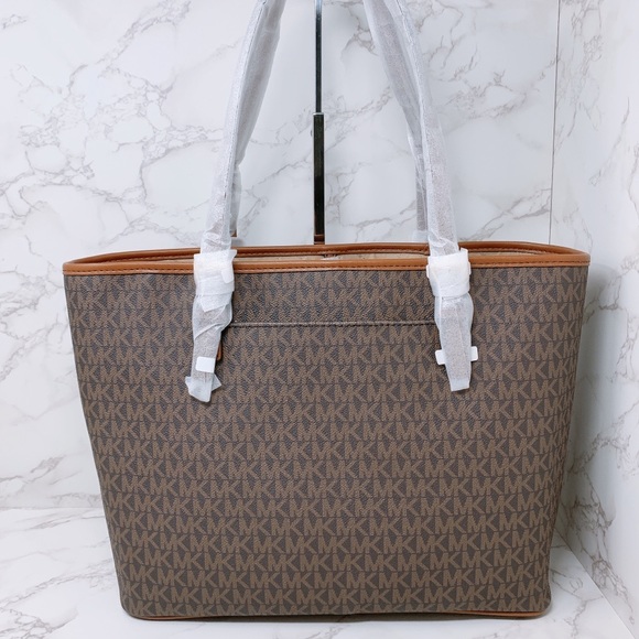 Michael Kors JST Medium Carryall Tote Set - Picture 3 of 14